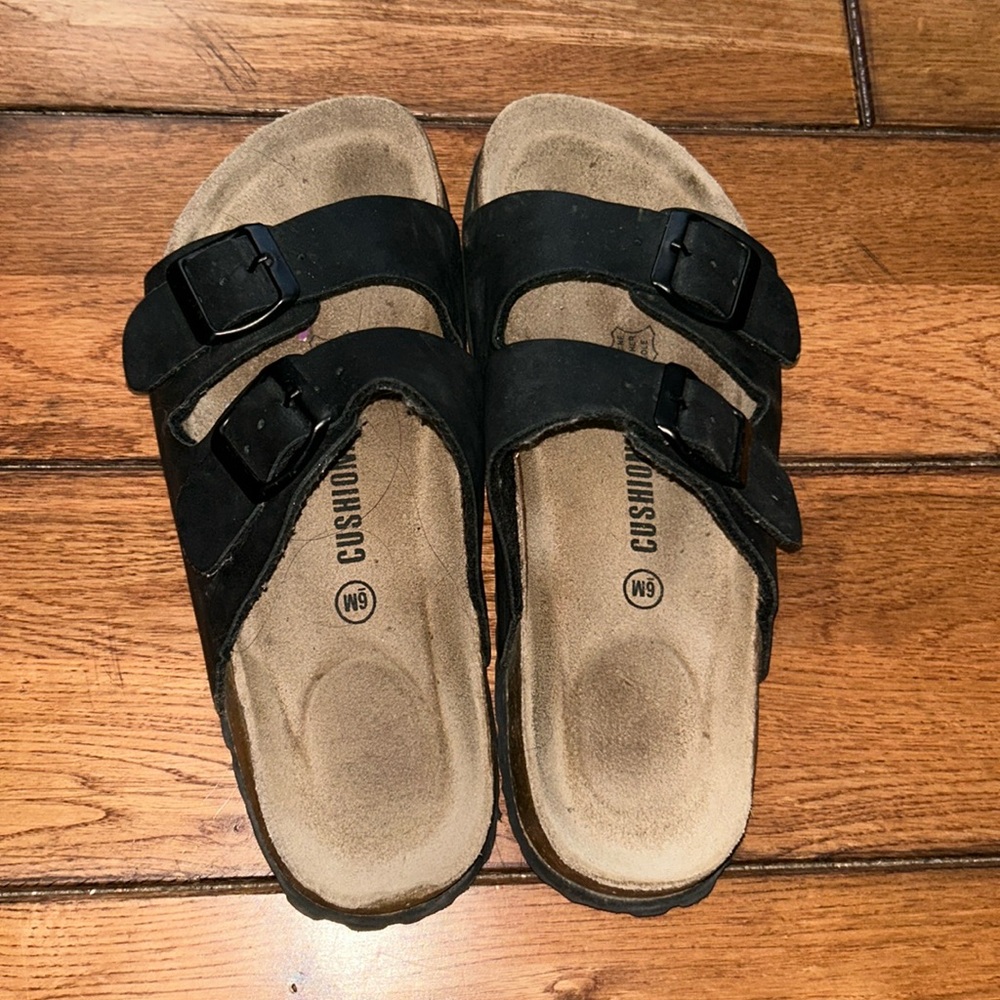 Sandles